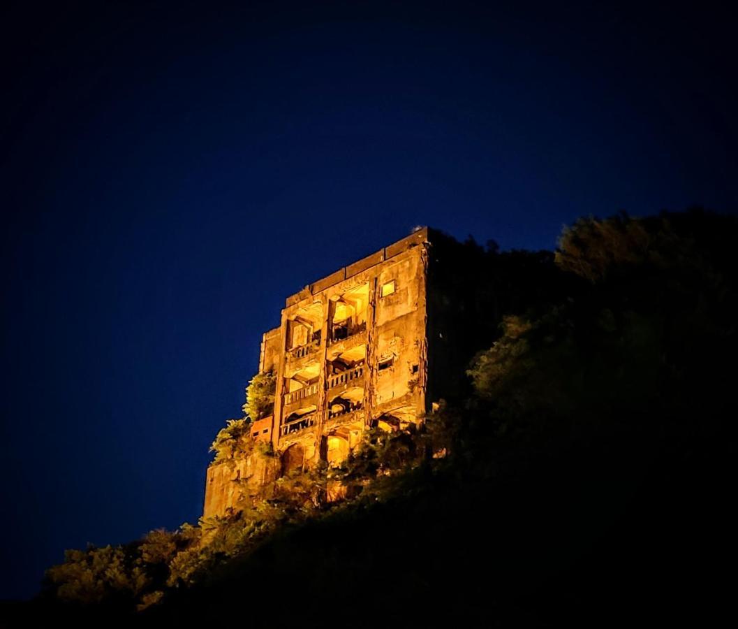 ג'יופן A Promised Land Bnb מראה חיצוני תמונה
